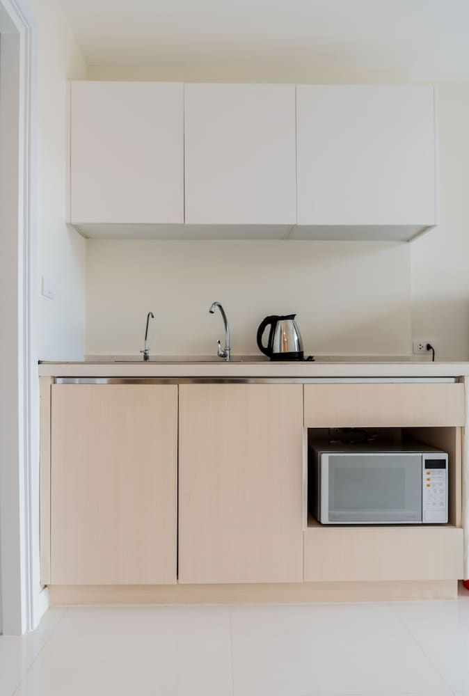 Locals Bangna Elements Srinakarin Superior Double Room 5