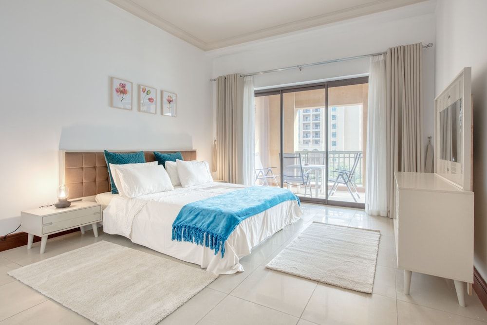 R&H Goldenmile Palm Deluxe Apartment 2