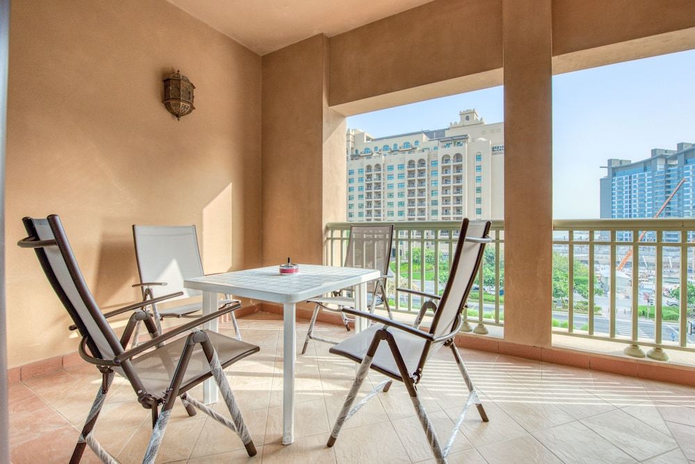 undefined R&H Goldenmile Palm 7