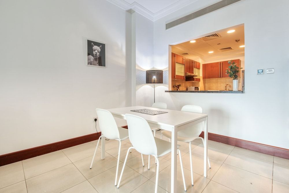 undefined R&H Goldenmile Palm 2