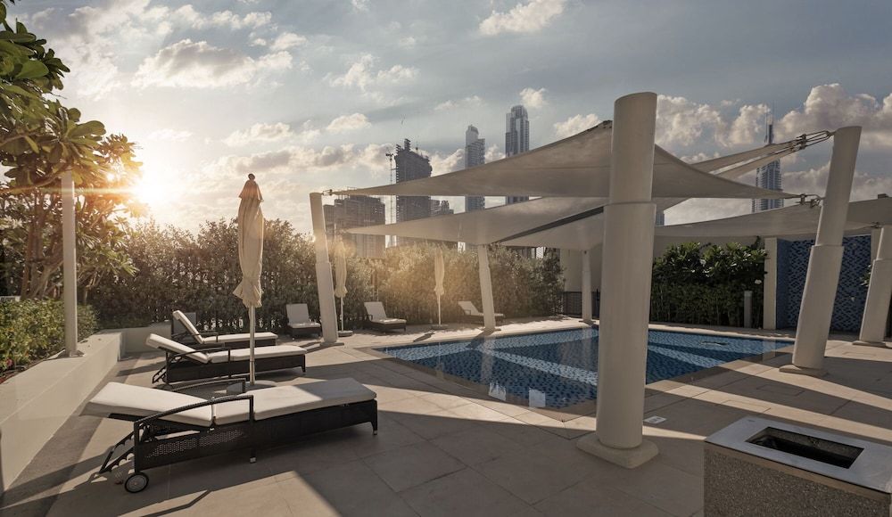 undefined LUX Luxury Downtown Views Suite 3