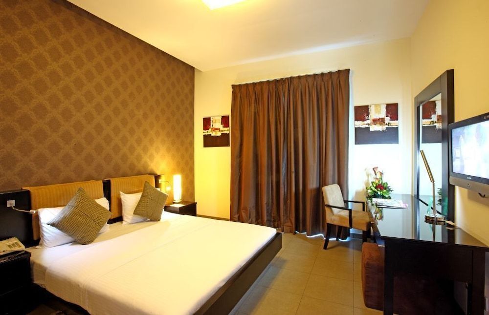 undefined First Royal Hotel Apartment 7