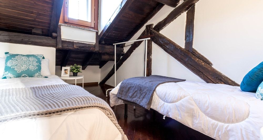 undefined JOIVY Big Wooden Apartment for 6 near Milano Center 8