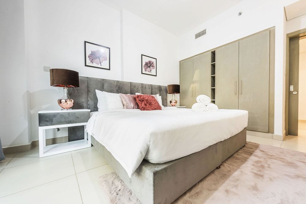 undefined bnbme | The Lofts Emaar | 1 BDR 8