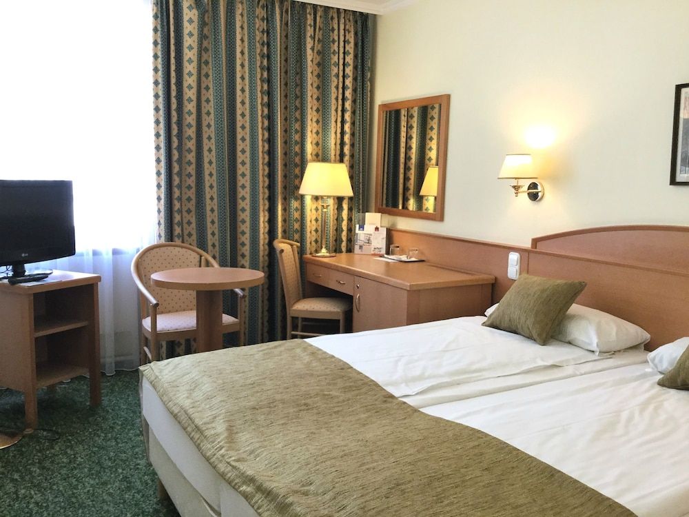 Danubius Hotel Erzsébet City Center Standard Double Room 3
