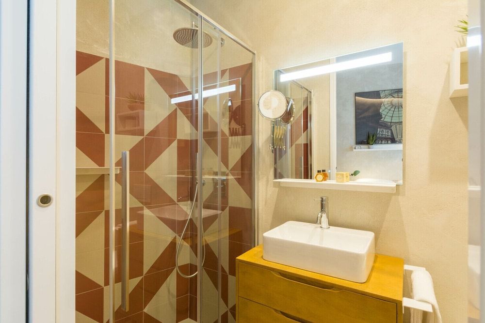 undefined Duomo Deluxe 8