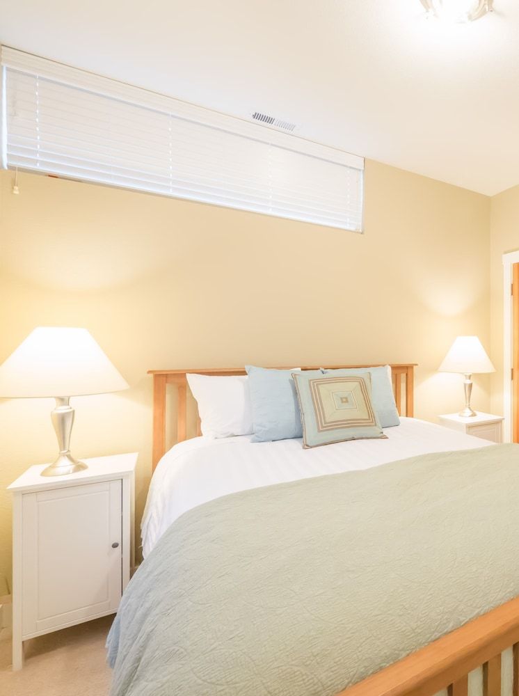 Seaside Vacation Homes