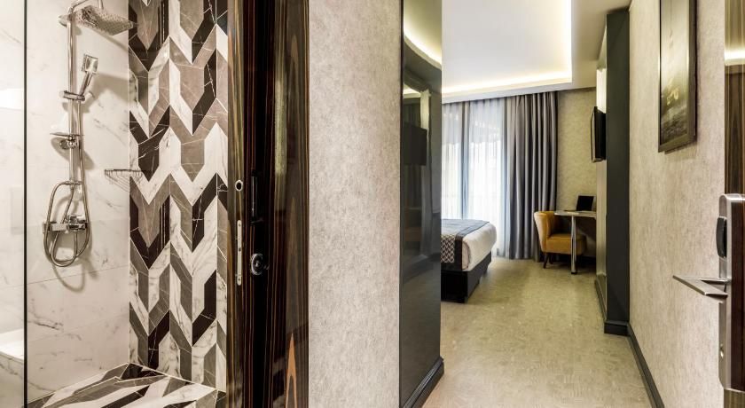 Euro Design Hotel Deluxe Double or Twin Room 35