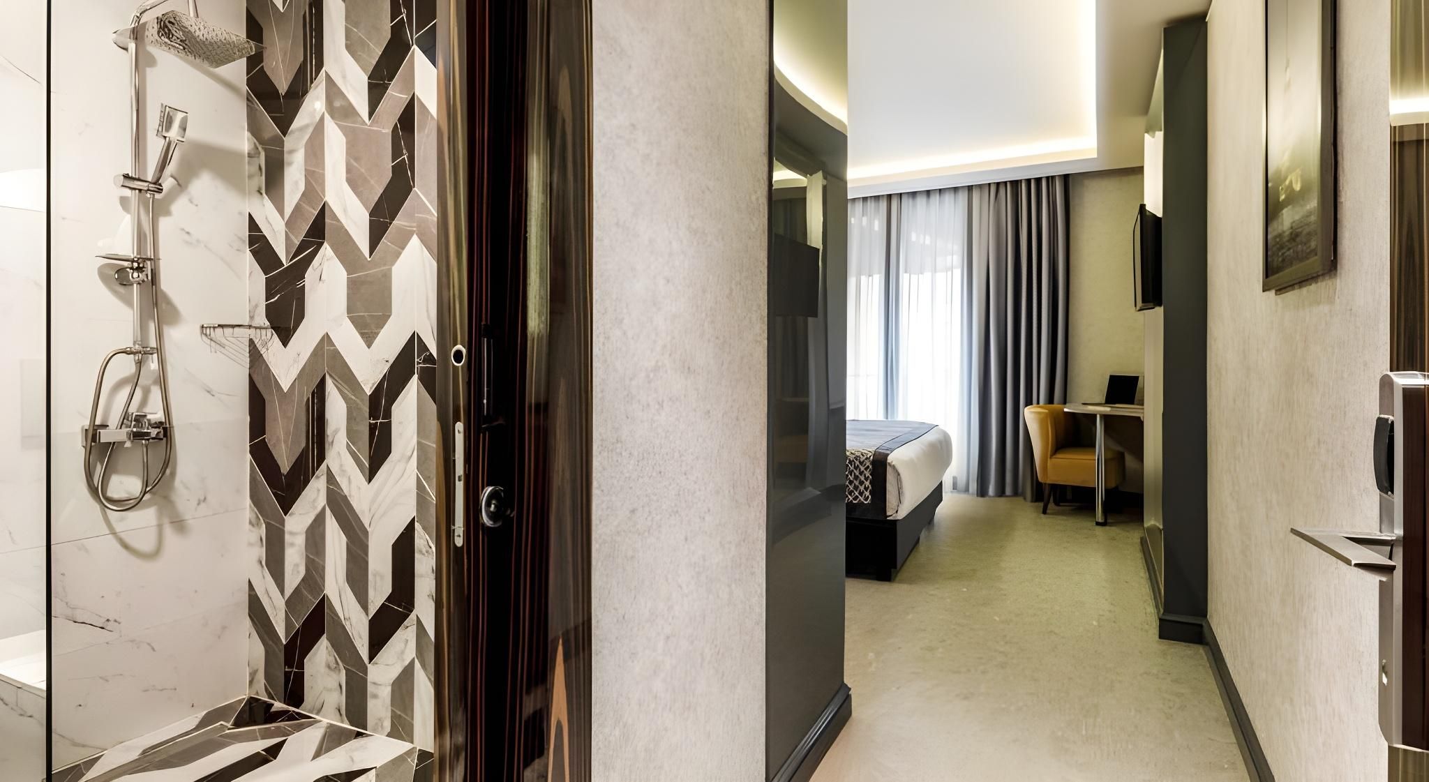 Euro Design Hotel Deluxe Double or Twin Room 38