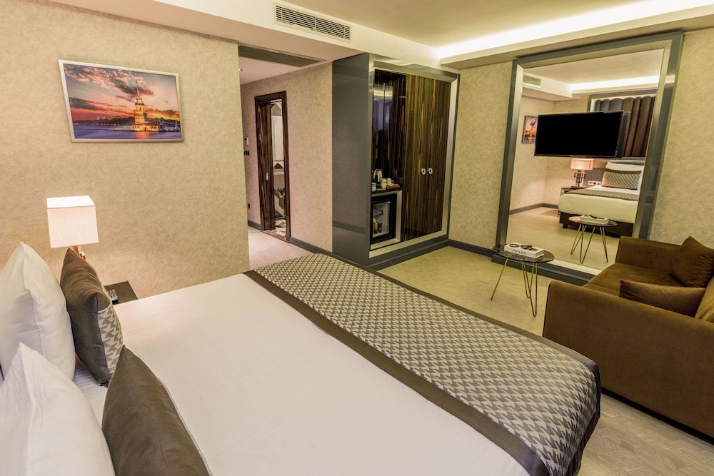 Euro Design Hotel Deluxe Double or Twin Room 3