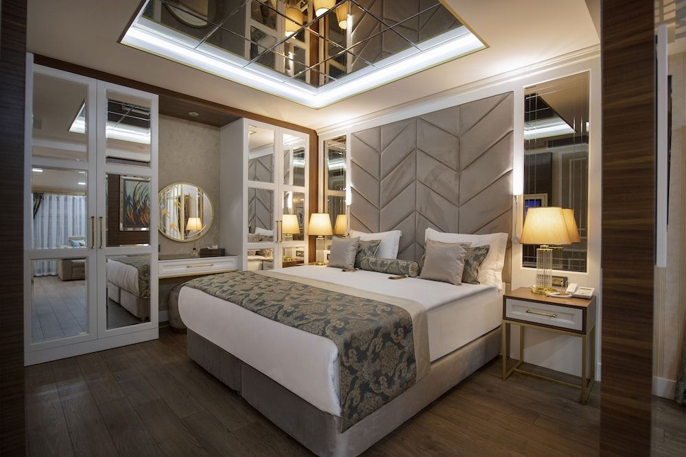 Elysium Green Suites Standard Suite 2