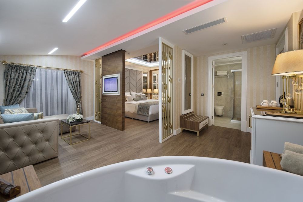 undefined Elysium Green Suites 4