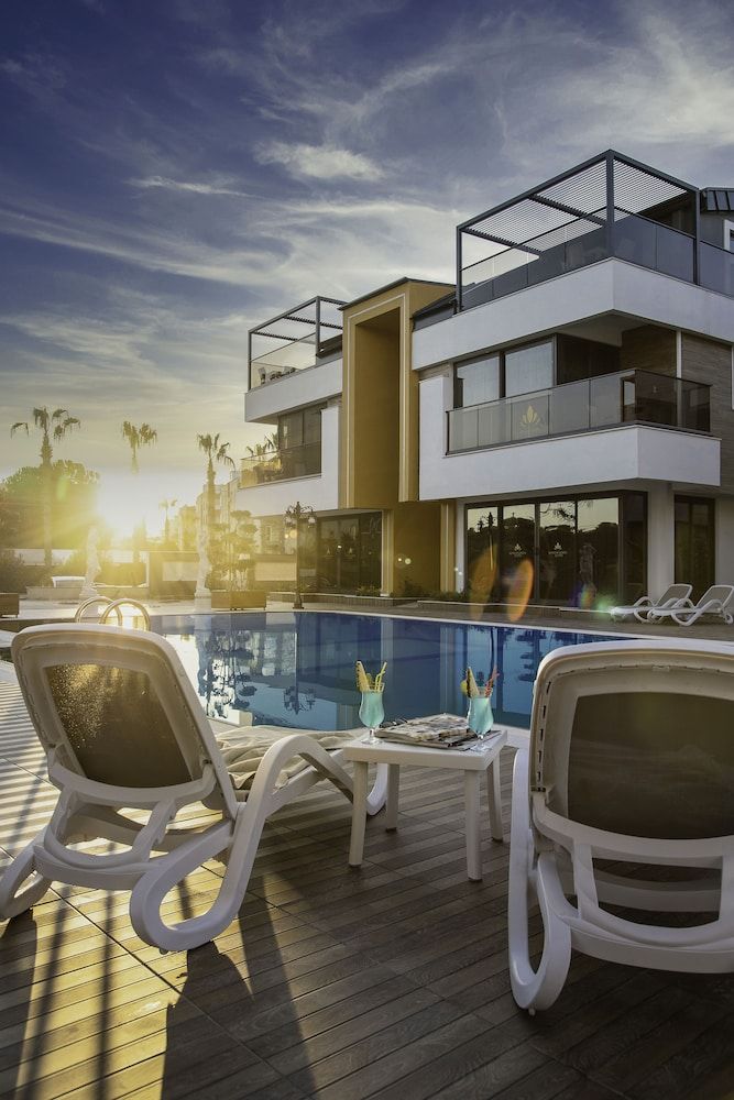 undefined Elysium Green Suites 10