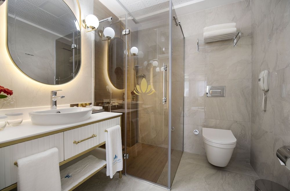 Elysium Green Suites Standard Suite 4