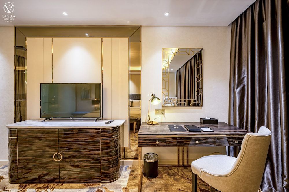 La Vela Saigon Hotel La Vela Club Lounge - President Suite (Breakfast and Club benefits included) 5