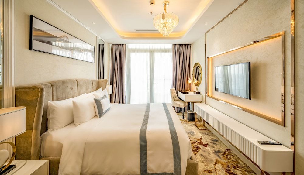 La Vela Saigon Hotel La Vela Club Lounge - President Suite (Breakfast and Club benefits included) 3