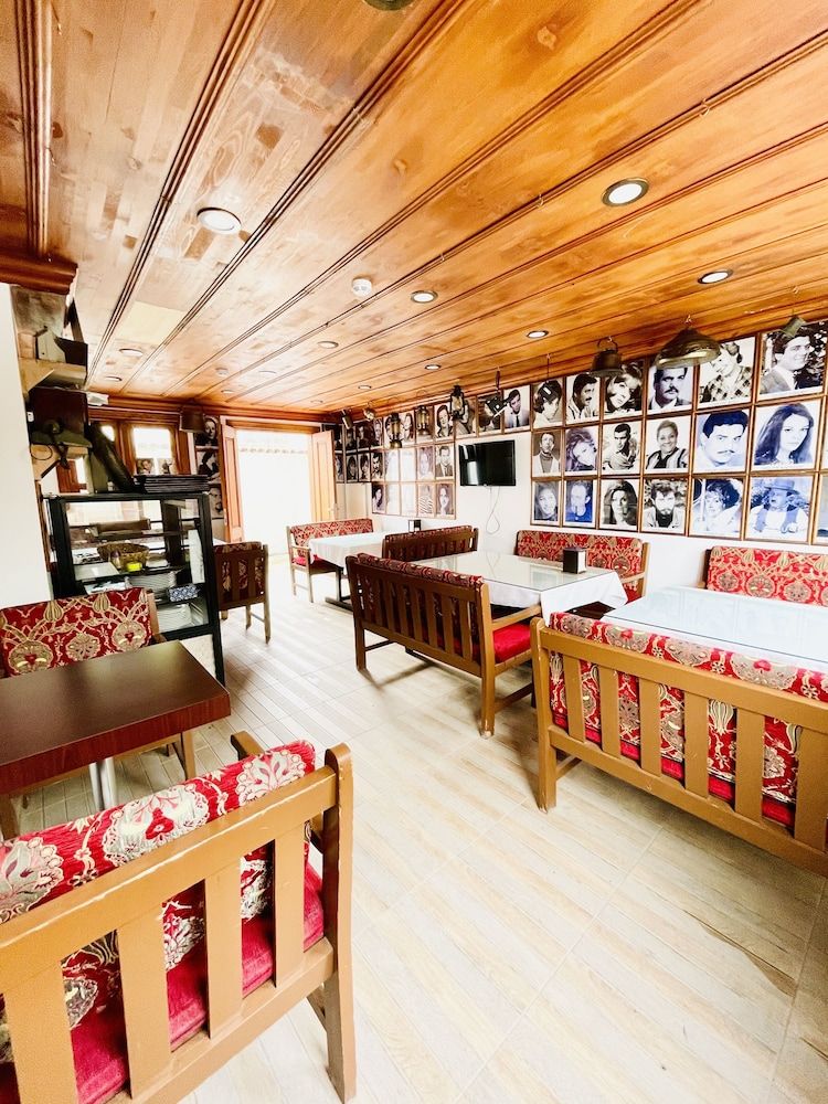 undefined Qonaq Hotel 7