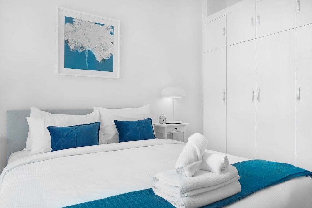 undefined Maison Privee - Beautiful Chic Apt w/Full Marina View Nxt 2 Beach