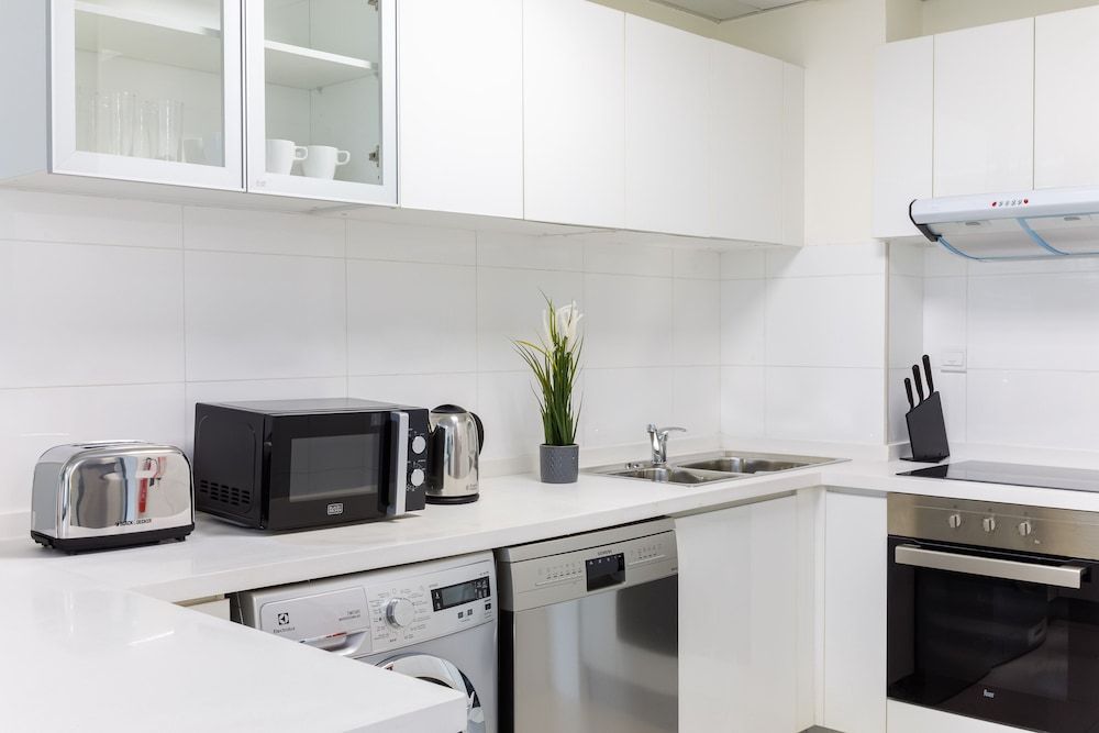 undefined Maison Privee - Beautiful Chic Apt w/Full Marina View Nxt 2 Beach 10