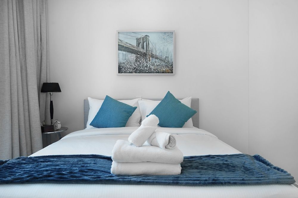 undefined Maison Privee - Beautiful Chic Apt w/Full Marina View Nxt 2 Beach 7