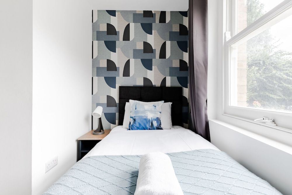 undefined Wembar Hotel 10