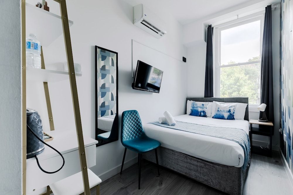 undefined Wembar Hotel