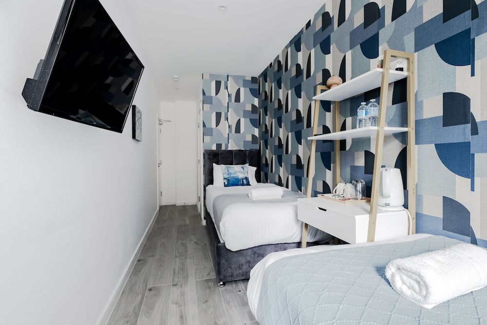 Wembar Hotel Standard Twin Room, Ensuite 2