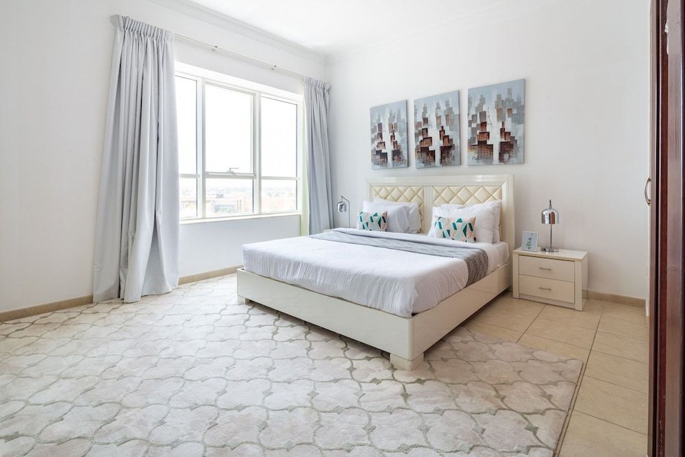 undefined Premier 1BR Apartment in JLT - Sleeps 3! 6