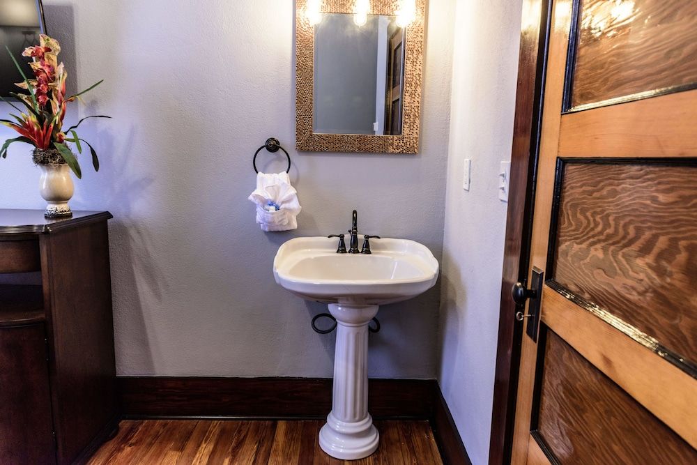 Hotel DeFuniak SINGLE 8