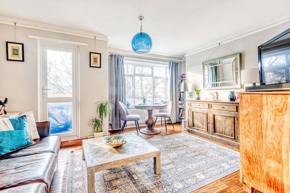 undefined Stunning and Warm Home in Wandsworth by Underthedoormat