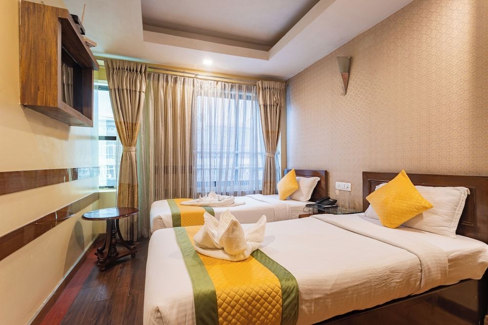 undefined Yellow Pagoda Hotel 2