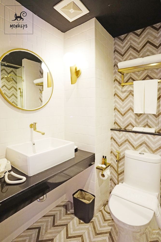 4 Monkeys Hotel Premier Double Room, 1 Double Bed 6