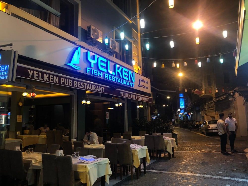 undefined Golden Sail Hotel Old City 8