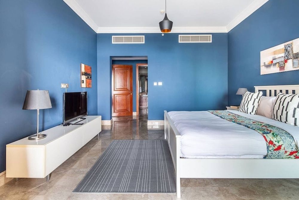 undefined Luxury 2BR Apt Beach Club Full Sea View 7