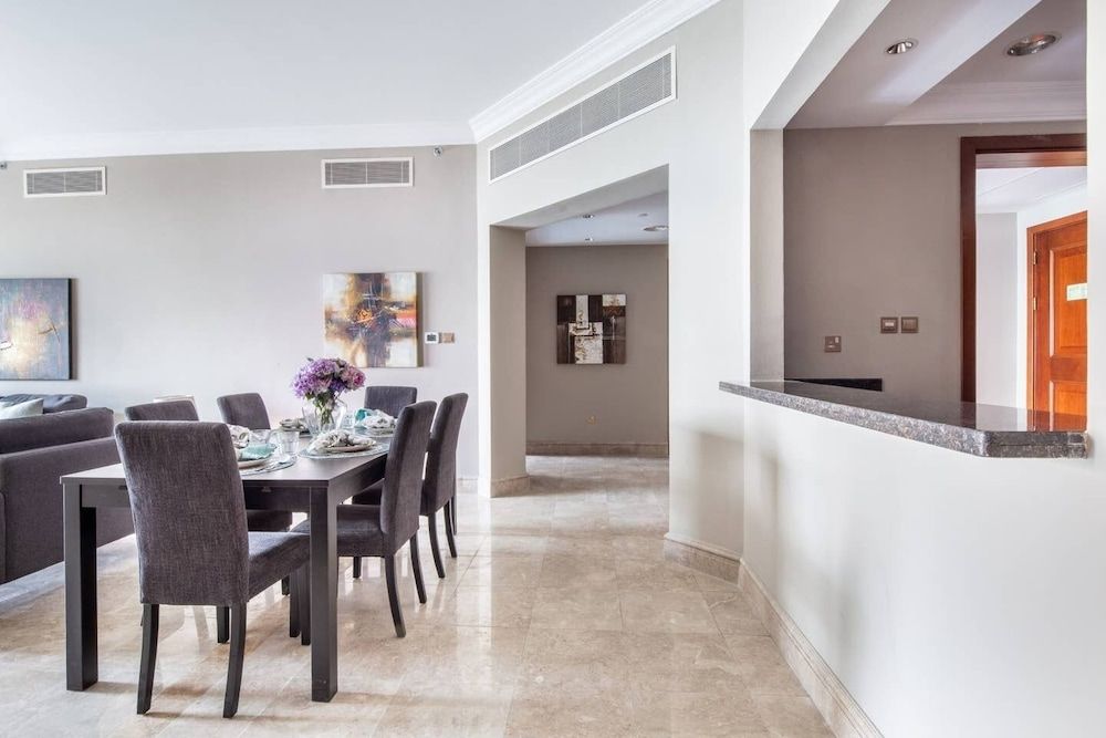 undefined Luxury 2BR Apt Beach Club Full Sea View 2