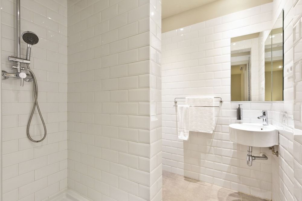 Ola Living Hostal Diagonal Double Room 8