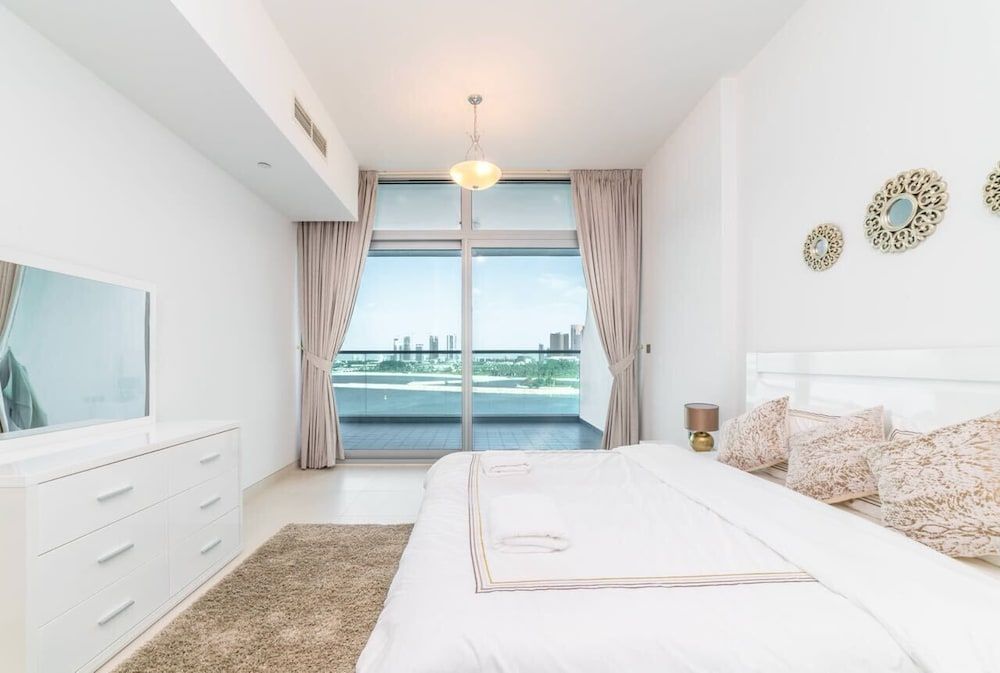 Beautiful Sea View Palm Royal Apartment, 1 Bedroom 4
