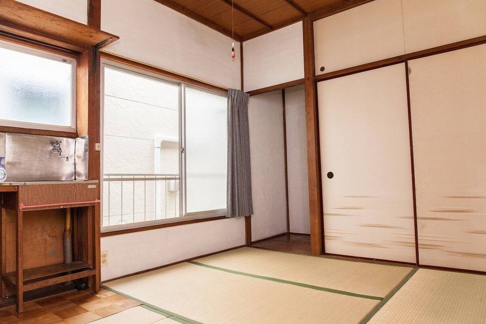 Smile House Room 202 (No bath) 3