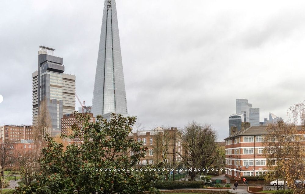 undefined Neon Dream Playfull 2 bedroom 10