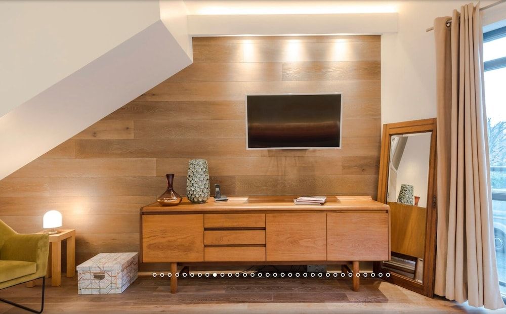 Neon Dream Playfull 2 bedroom Two-Bedroom Apartment 13