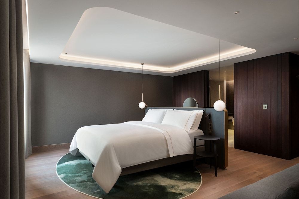 Executive Suite, 1 Bedroom, City View
