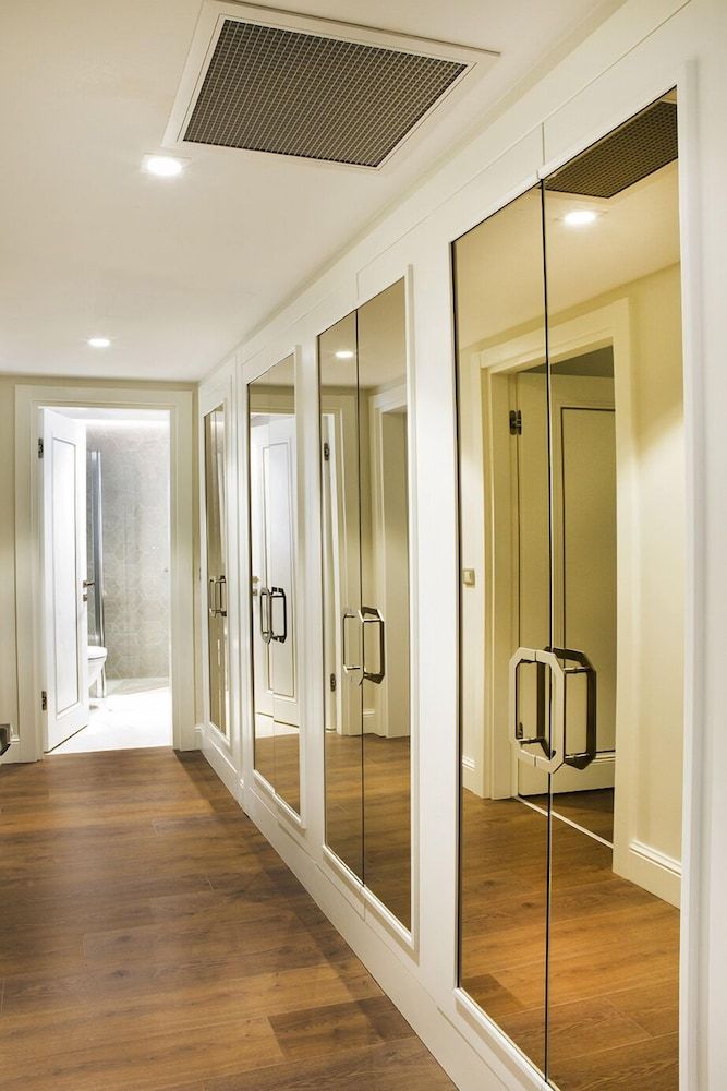 GARLON RESIDENCE GR Block Two Bedroom Apartment 8