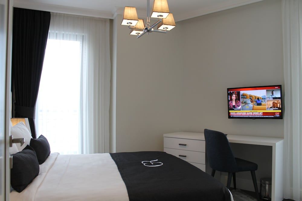 GARLON RESIDENCE GR Block Two Bedroom Apartment 4