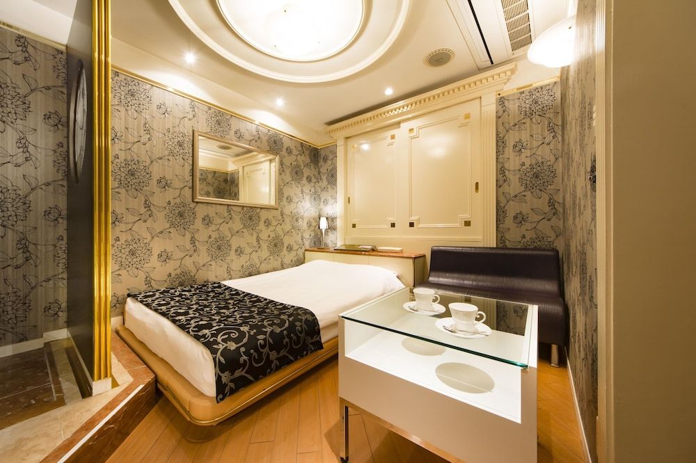 HOTEL APiO - Adults Only Standard Double Room, Smoking 3