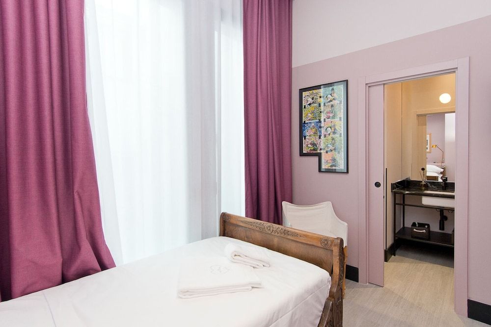 Amor de Dios 17 Luxury Suites Family Suite (6) 2