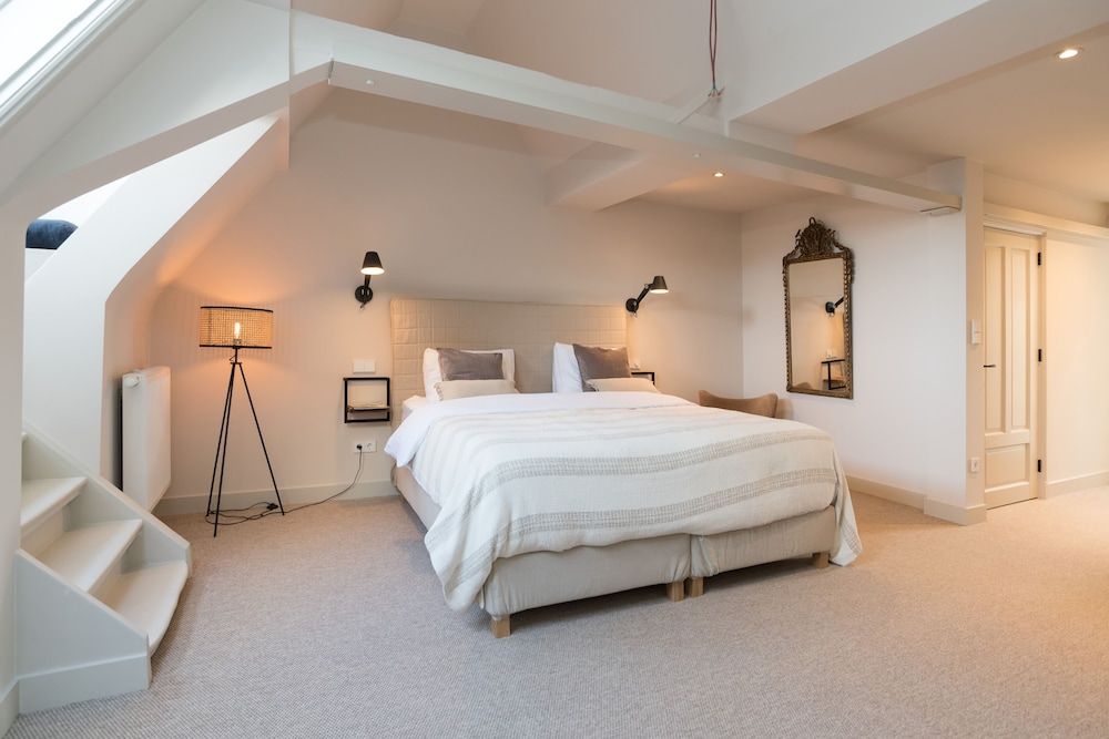 undefined 17th Century Canal Apartment with Roof Terrace 2