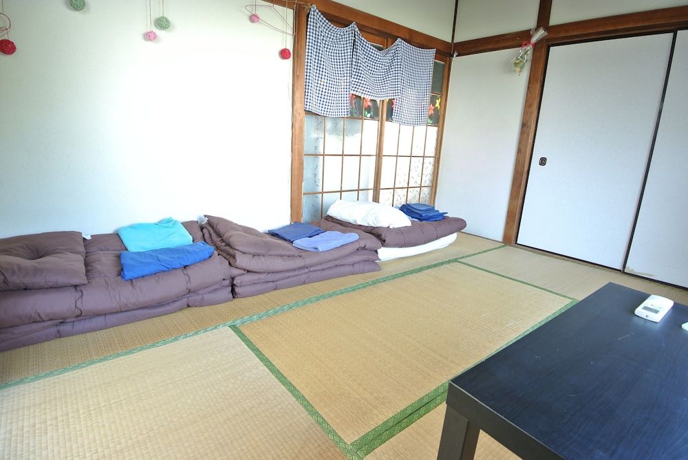Japanese Style Room For 3 Guests(102)