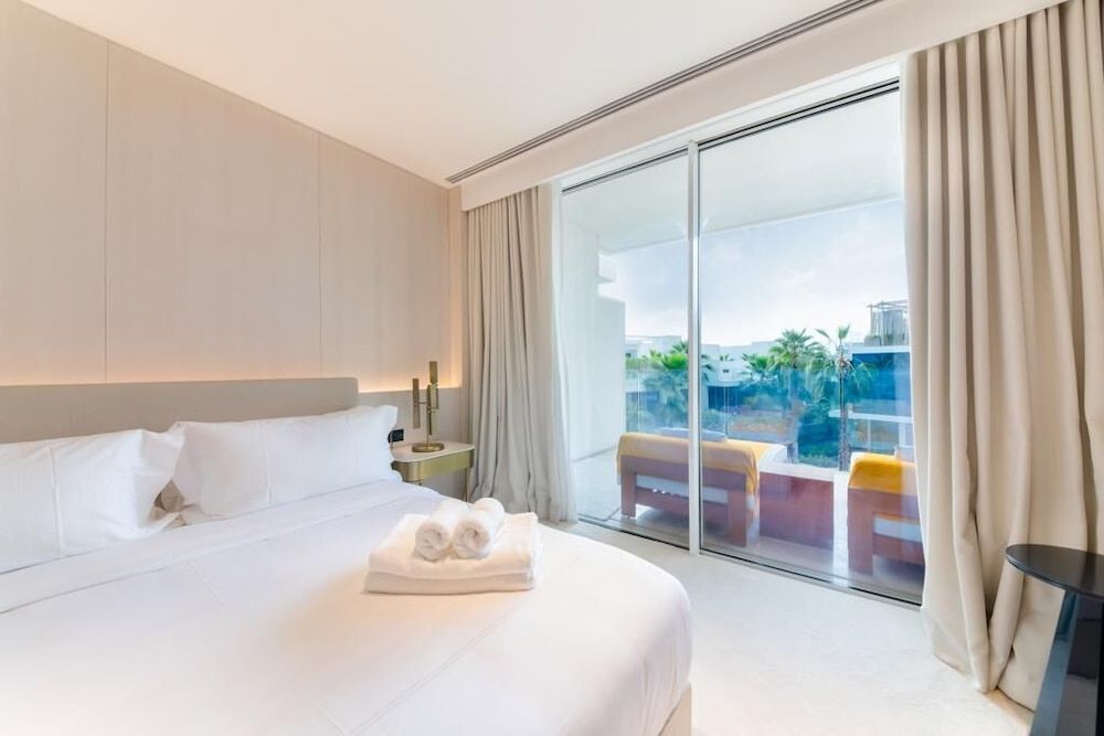 undefined bnbme  2B-Fivepalm-40203