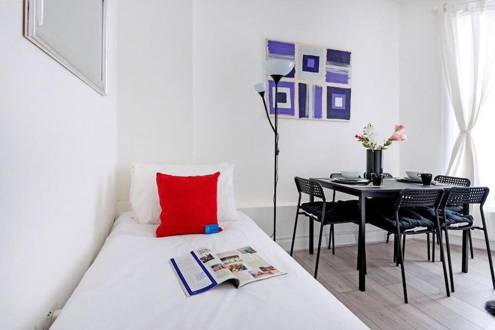 undefined Asl1 - The Armadale Road Residence I 10