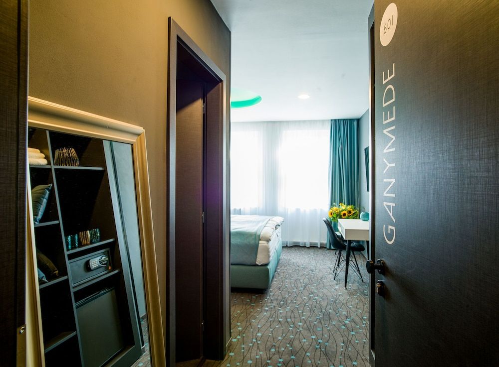 Hotel Planet Prague Double Room 5